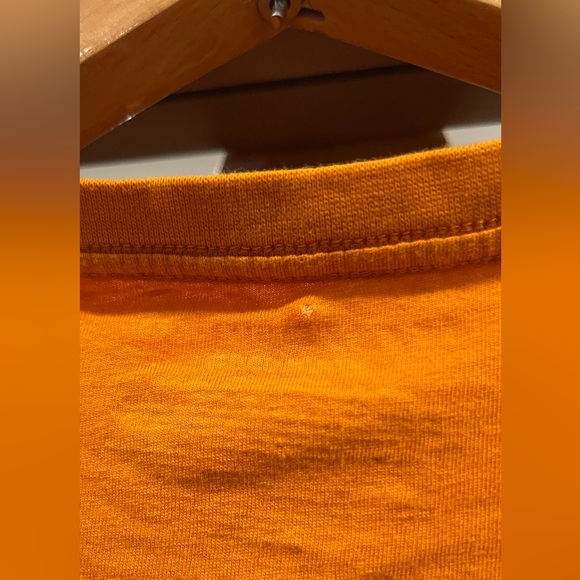 Tommy Hilfiger Men’s Orange Short Sleeve Tee Size M - Picture 5 of 5
